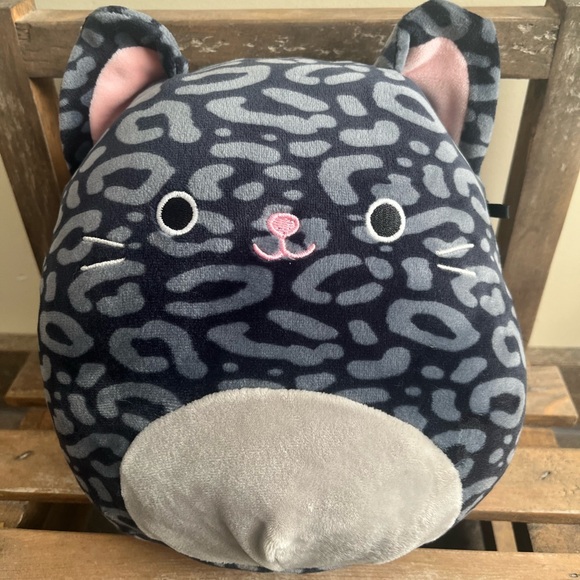 8โ Xiomara Cat Squishmallow - Picture 1 of 4